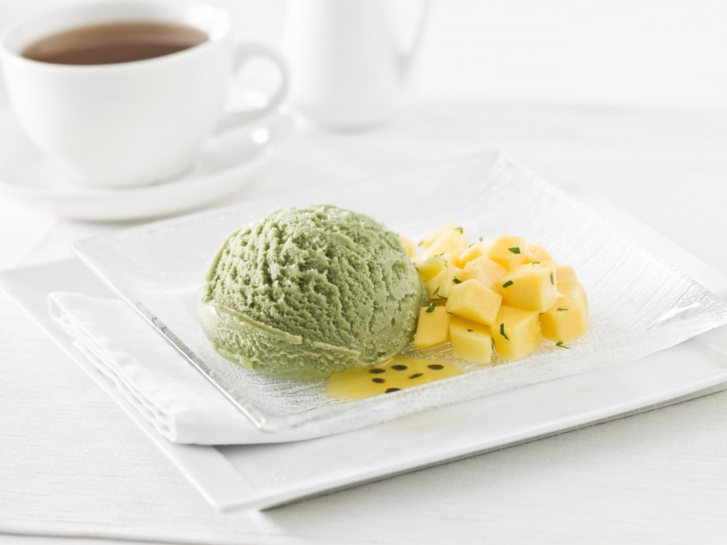 Tropical-Fruit-with-Avocado-Ice-Cream-HR2